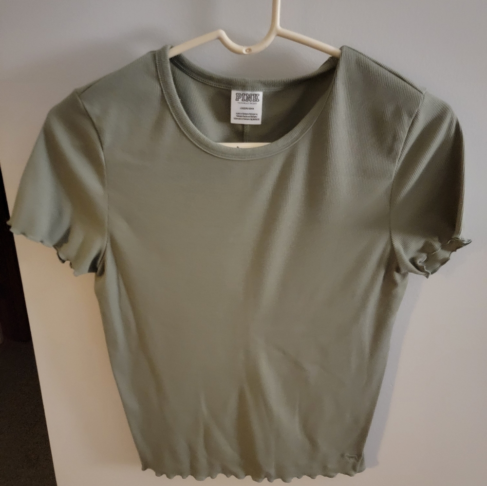 PINK Cropped top! 😍 Olive Green